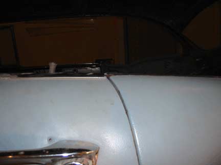 Driver door gap