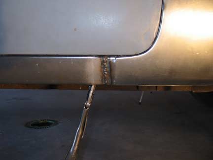 Rocker to quarter welded