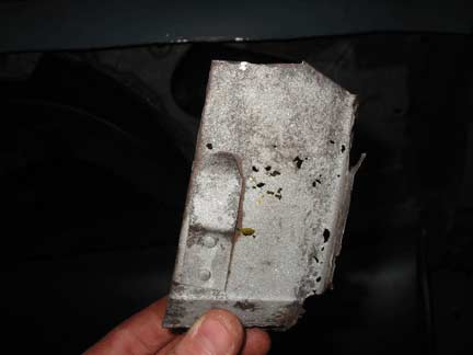 Lower C pillar rust