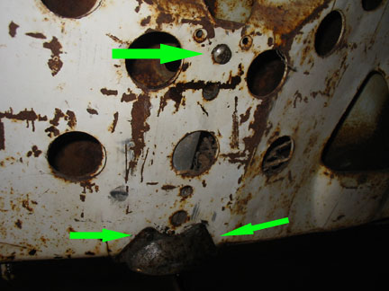 Trunk latch from inside