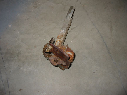 Trunk latch assembly