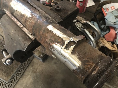 Old mounts on tubes 1