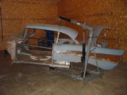 Body on hoist 1