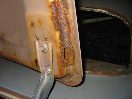 Trunk lid rust 2