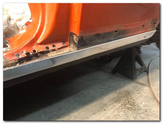 Door jamb spot welds