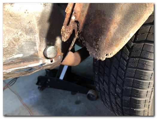 Inner wheelhouse rust