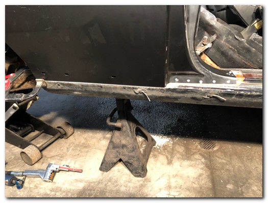 Rocker panel aligned