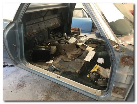 Under seat debris