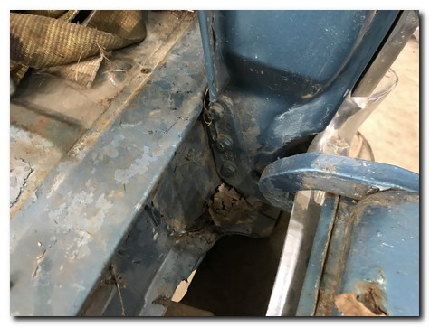 Hinge bolts