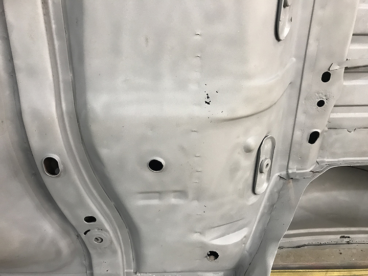 Floor brace ends rusted