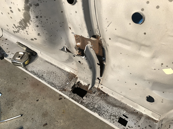 Cutting rusted area