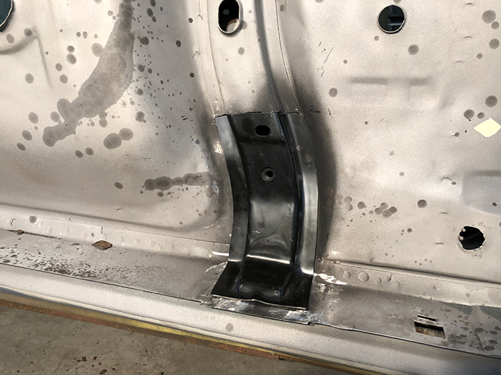 Brace piece fitted