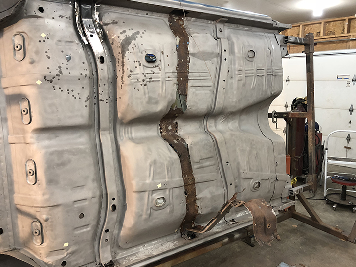 Center brace rusted