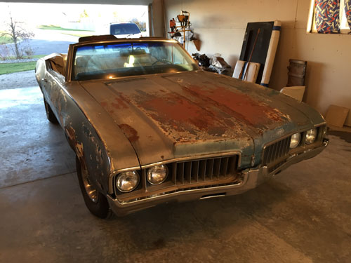 Cutlass rear view