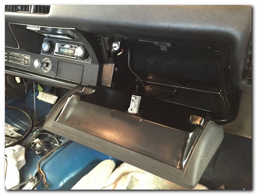 Glove box installed