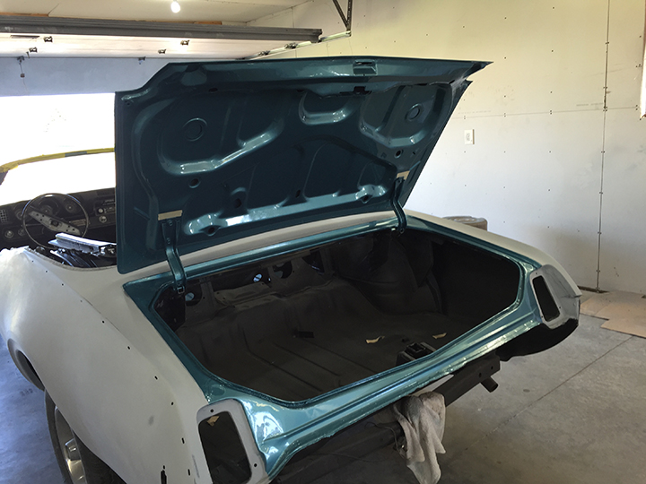 Deck lid on
