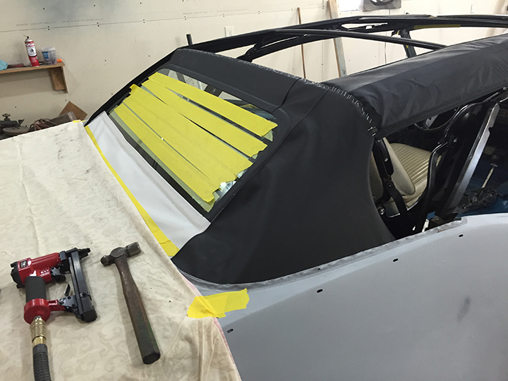 Rear curtain
